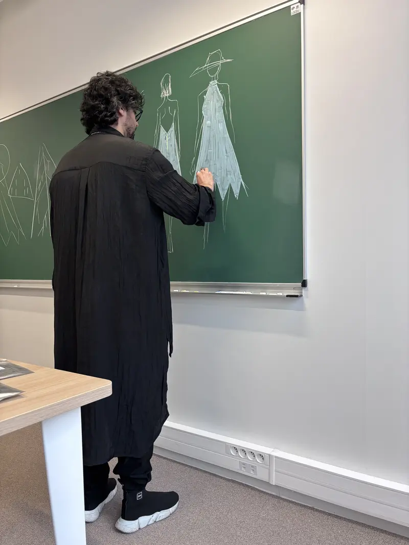 Robe déclenchée par particules et chapeau détecteur